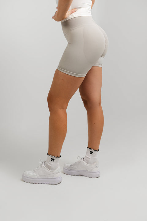 Core Scrunch Shorts